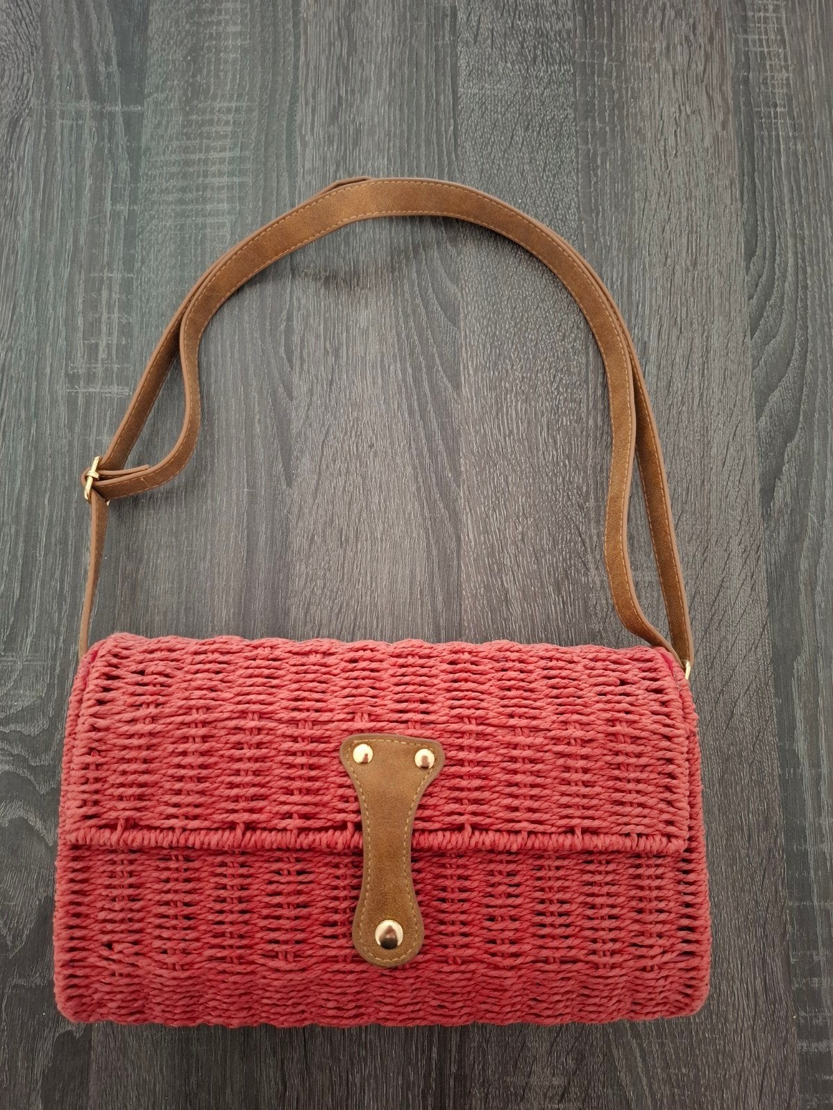 Mooie rieten damestas, Ophalen, Nieuw, Rood