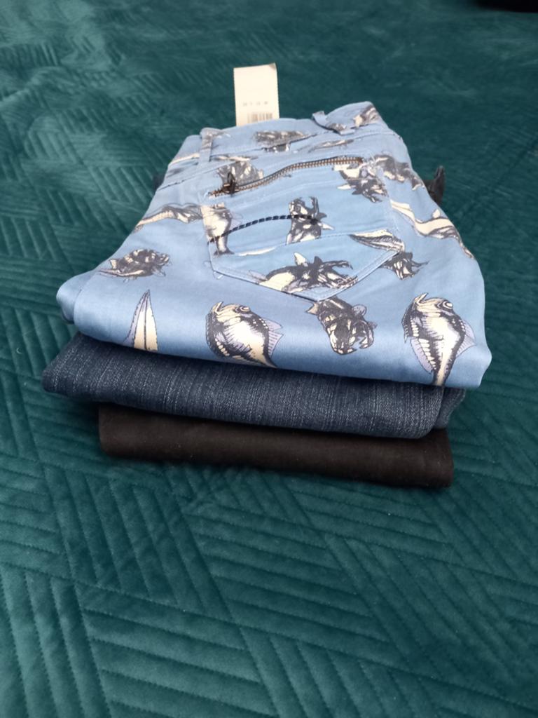 Merkbroeken gstar/ fornarina verschillende prijzen, Kleding | Dames, Gstar, Blauw, Overige jeansmaten, Nieuw