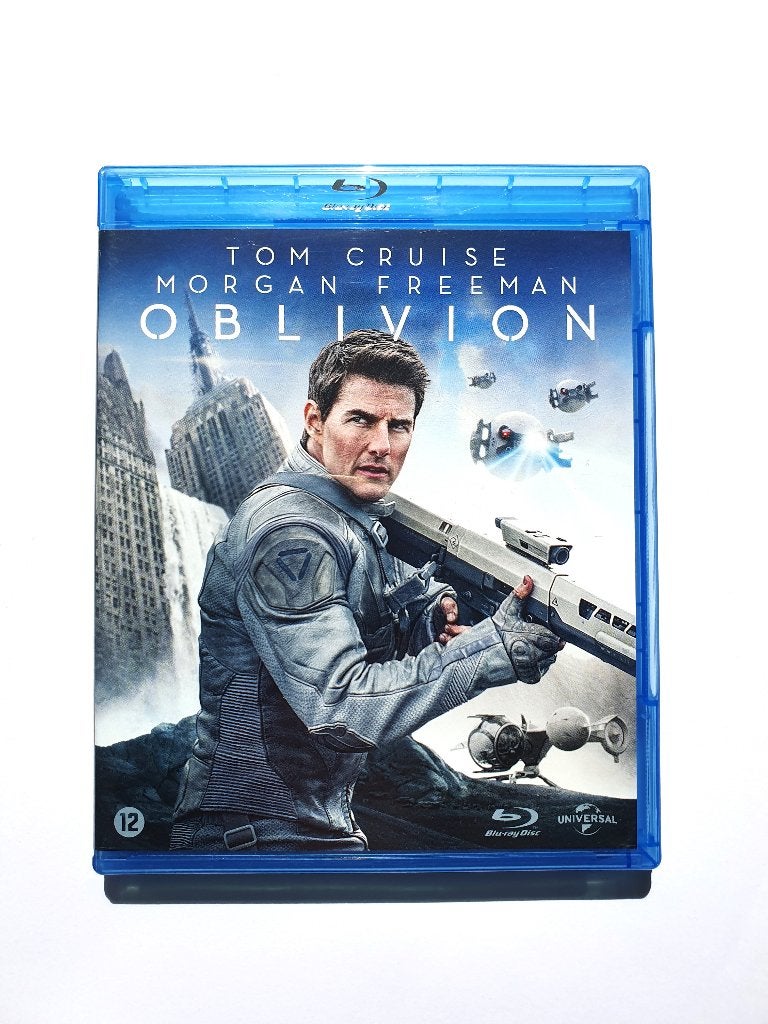Oblivion, Ophalen of Verzenden, Zo goed als nieuw, Science Fiction en Fantasy