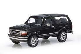 LS Collectibles 1/18 Ford Bronco zwart LS055C, Hobby en Vrije tijd, Modelauto's | 1:18, Ophalen of Verzenden, Zo goed als nieuw