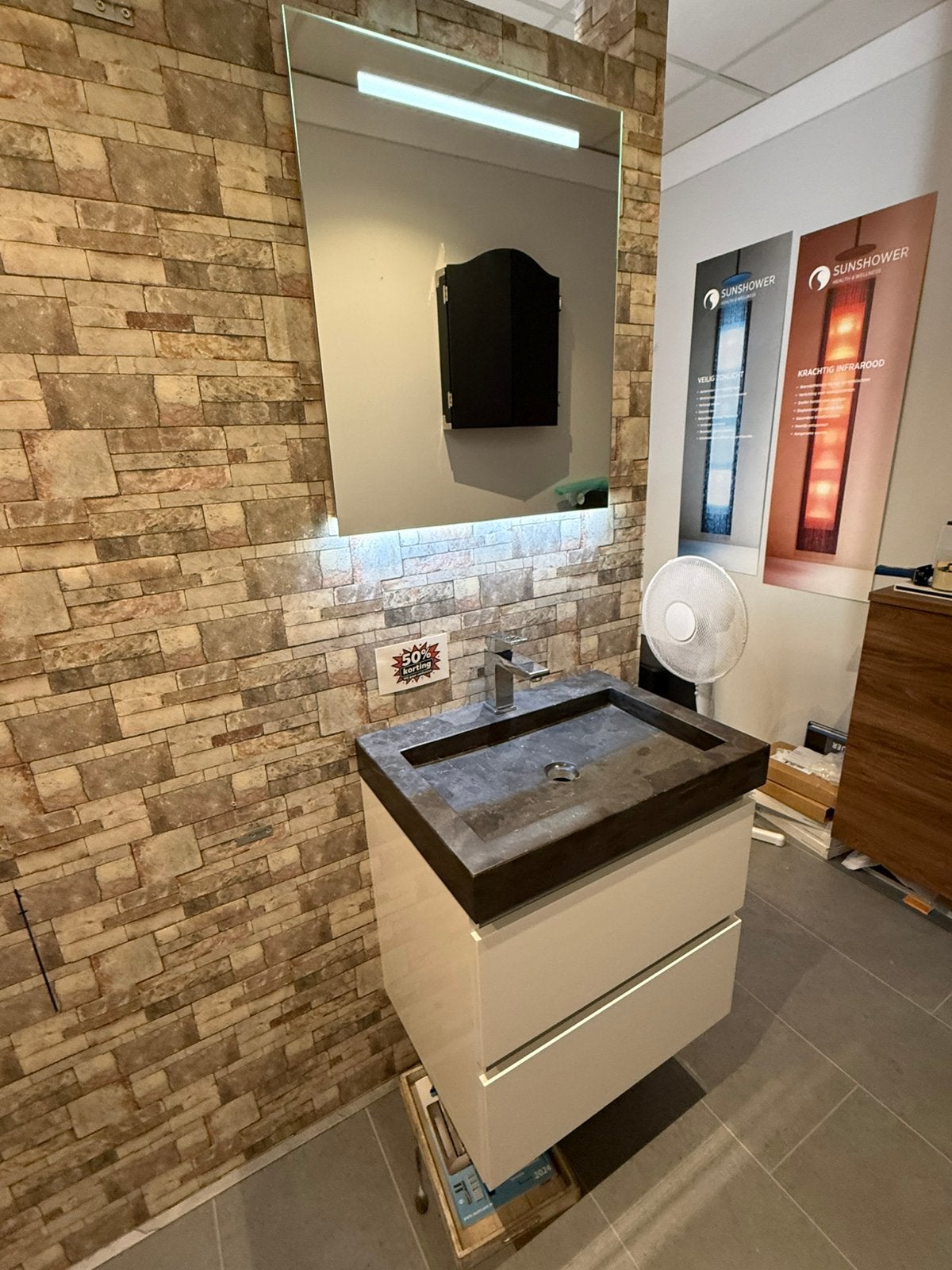 Badkamer meubel 60cm met natuurstenen blad en spiegel, Ophalen, Nieuw, 50 tot 100 cm, Minder dan 100 cm