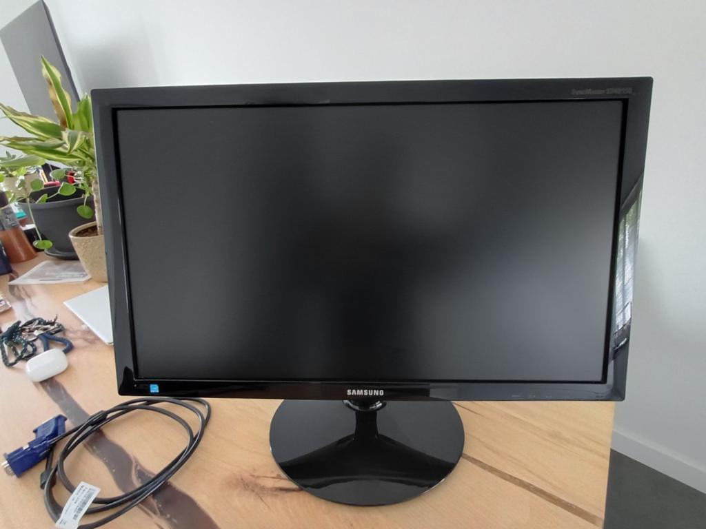 Samsung SyncMaster S24B150BL 24 inch FHD Monitor, Computers en Software, Monitoren, Kantelbaar, Full HD, Zo goed als nieuw, Samsung
