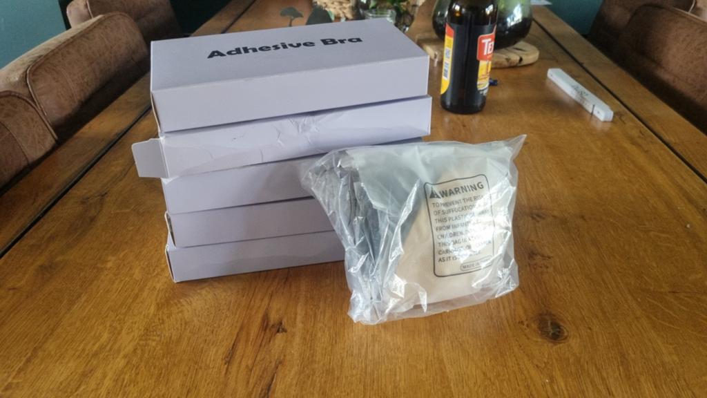 6 paar Zelfklevende BH - Onzichtbare Push-up BH cup maat C, Adhesive Bra, Ophalen of Verzenden, Zwart, BH