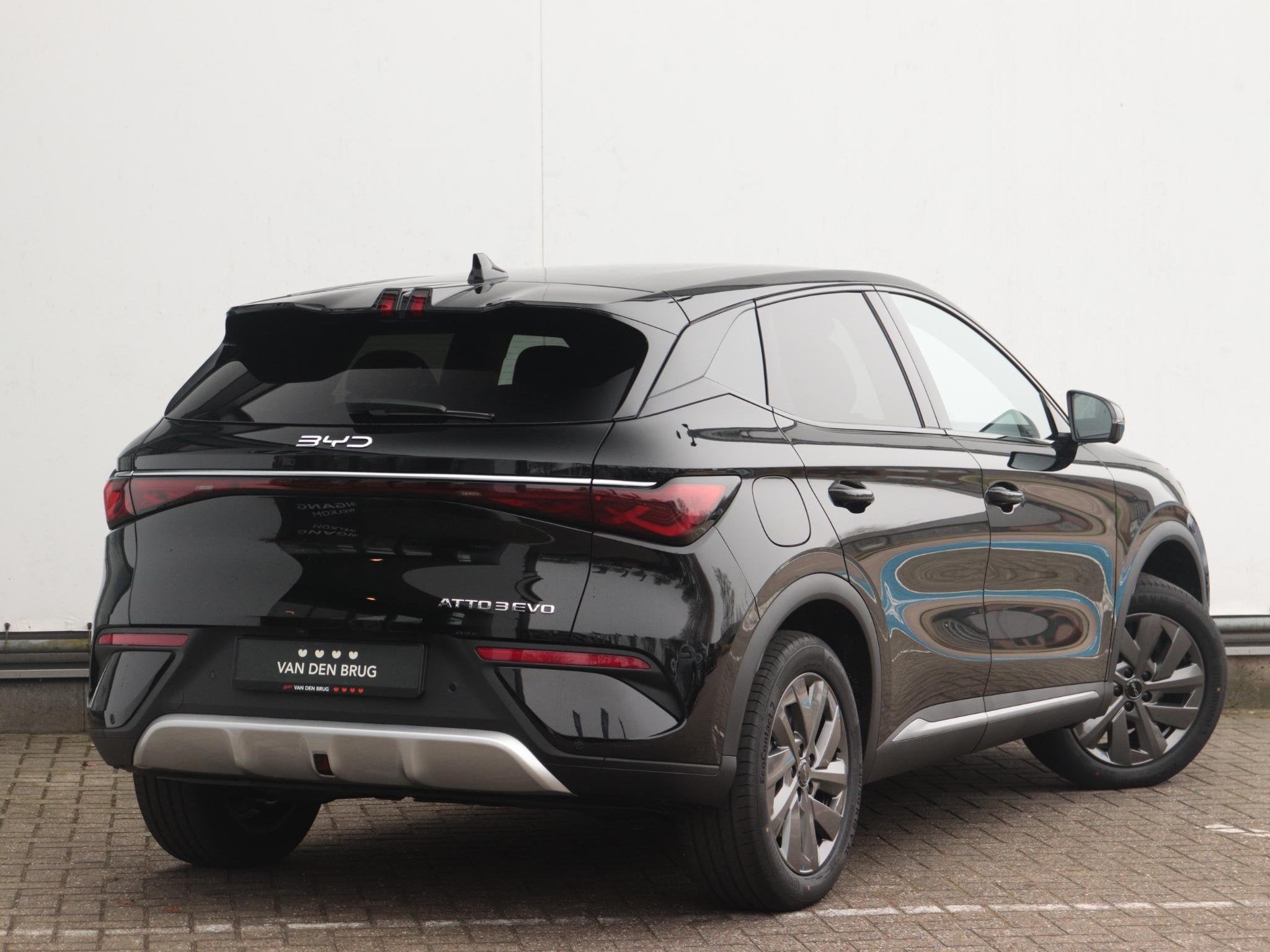 BYD ATTO 3 EVO Excellence 74.8 kWh | 450pk | 0-100 3,9 sec |, Auto's, BYD, Automaat, Zwart, Zwart, 470 km