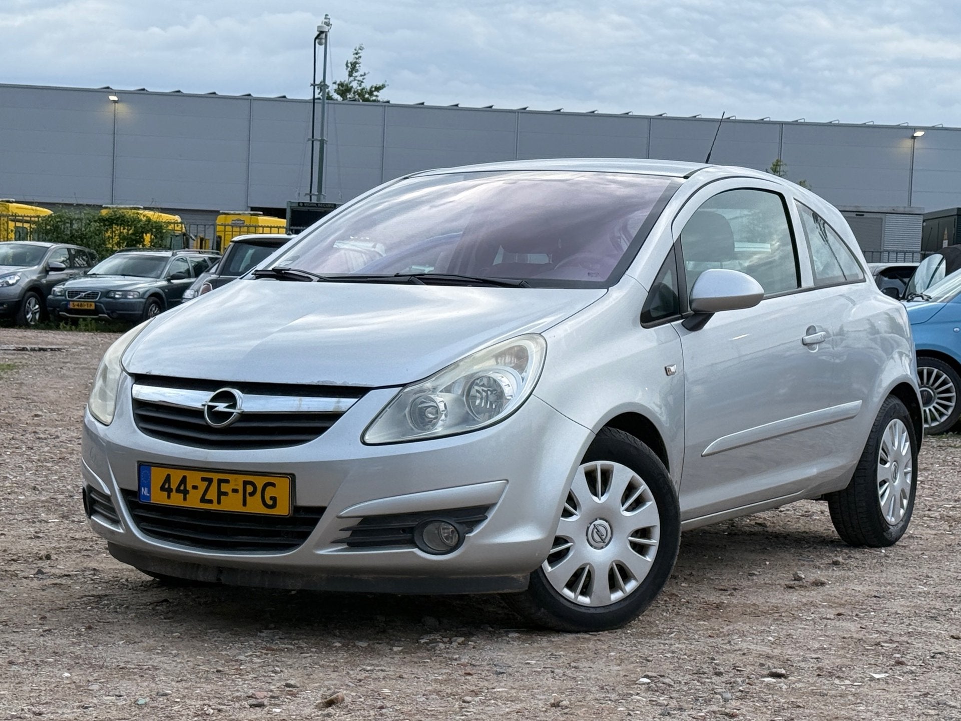 Opel Corsa 1.2-16V Enjoy/ VOLLEDIG ONDERHOUDEN, Auto's, Opel, Voorwielaandrijving, 4 cilinders, 1229 cc, Origineel Nederlands