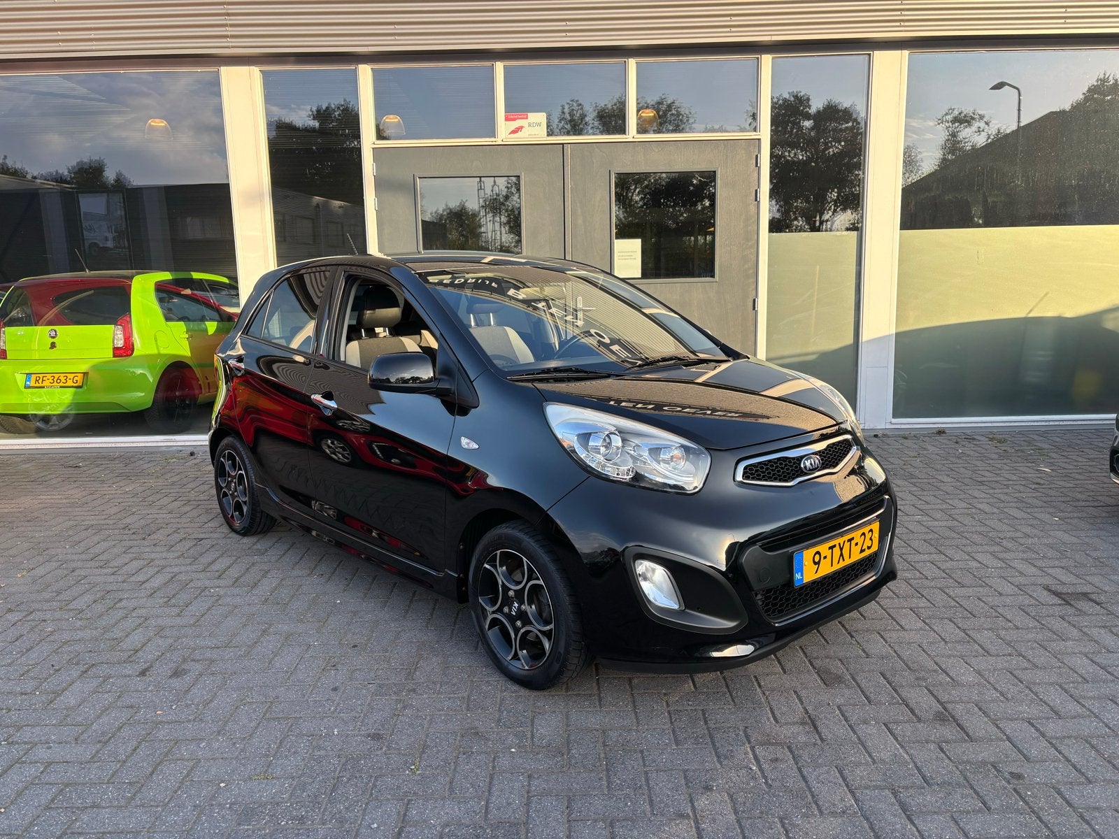Kia Picanto 1.0 Cvvt World Cup Edition 5-DRS 2014 Zwart, Voorwielaandrijving, Euro 5, Zwart, 400 kg