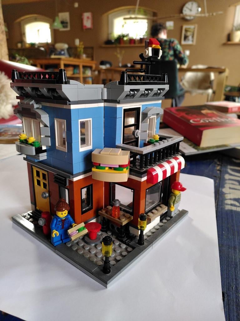 Lego creator hoekrestaurant pizzeria 31050 compleet, Ophalen of Verzenden, Zo goed als nieuw