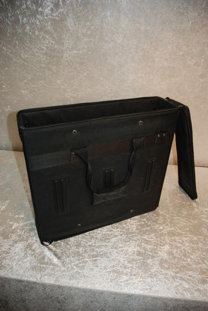 Thomann 19 inch flightcase hardfoam 2 eenheden  <26260807>, Gebruikt, Thomann, ., Drums of Percussie