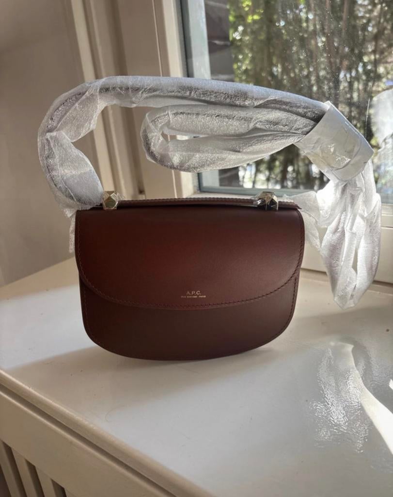 A.P.C. Genève mini tas cognac - Nieuw, Ophalen of Verzenden, Nieuw, Bruin, Schoudertasje