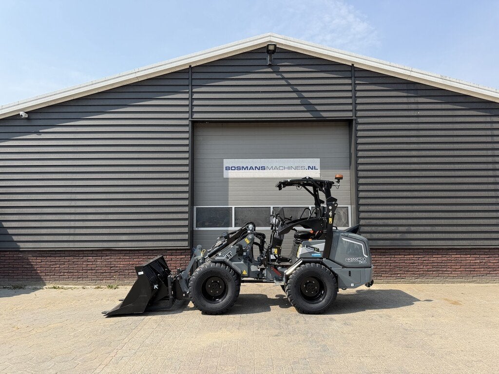 GIANT G2700 X-TRA HD+ minishovel NIEUW (tandempomp stabilo g, Tobroco, Info@tobroco.nl, Sprendlingenstraat 57
5061 KM  Oisterwijk, NL