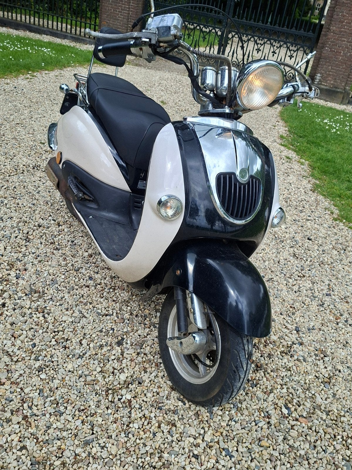 Senzo retro gt 2 scooter, Fietsen en Brommers, Scooters | Overige merken, Ophalen, Gebruikt, Maximaal 45 km/u, Benzine