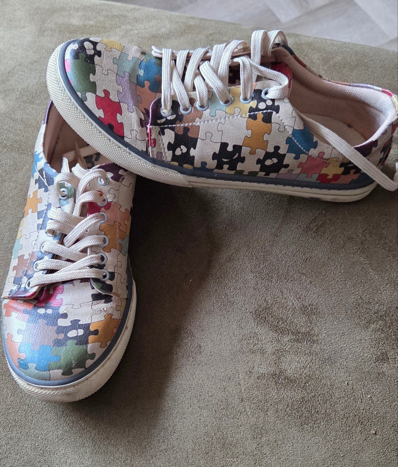 DOGO Sneakers met puzzelprint - Maat 38, Kleding | Dames, Schoenen, Overige kleuren, DOGO, Ophalen of Verzenden, Sneakers of Gympen