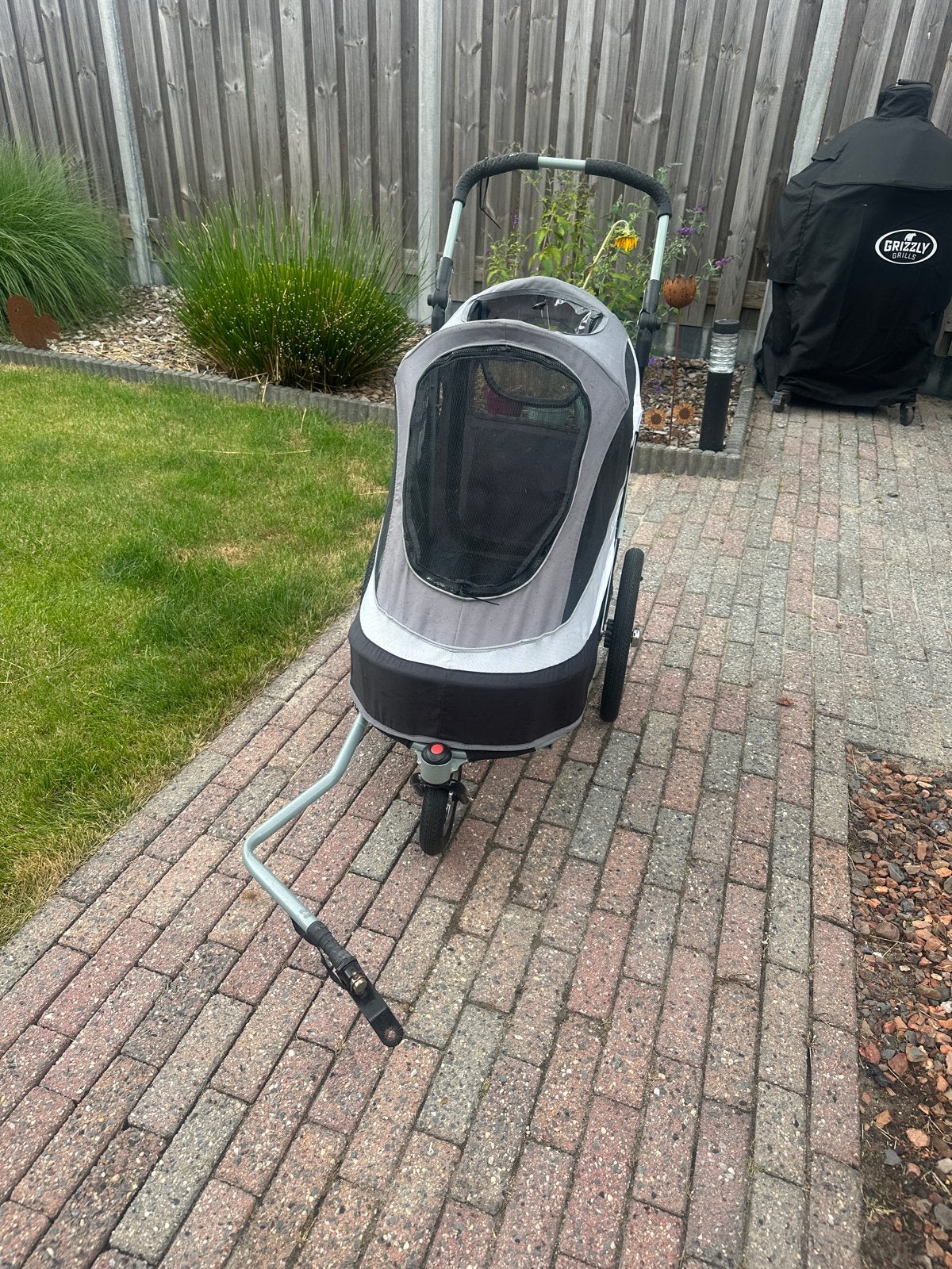 Innopet hondenbuggy die ook achter de fiets kan., Dieren en Toebehoren, Ophalen