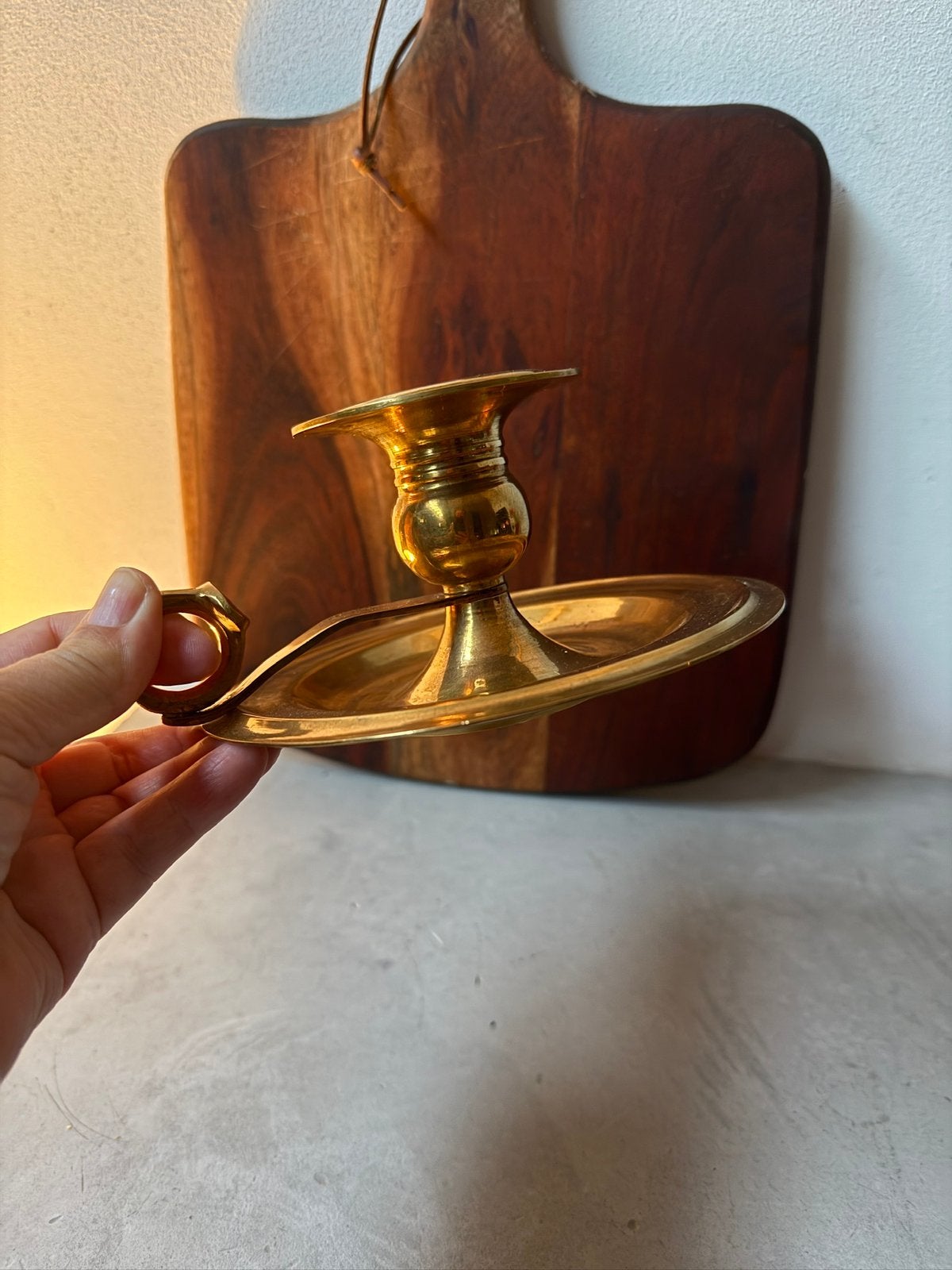 Zware messing blakerkandelaar met handgreep – vintage mooi, 9 cm, Overige merken, Ophalen of Verzenden, Zo goed als nieuw