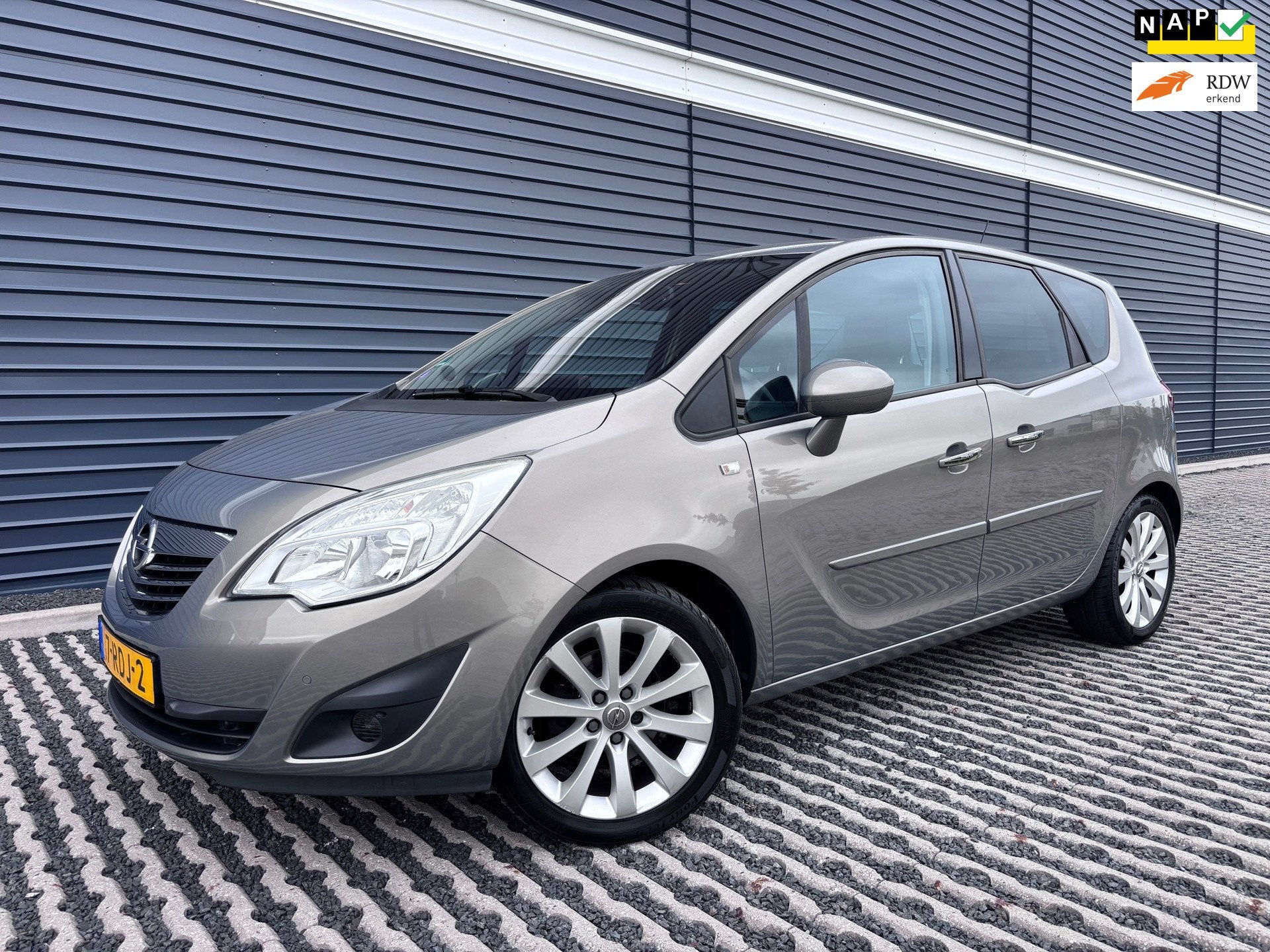 Opel Meriva 1.4 Turbo Cosmo | Navigatie| Airco | Cruise, Auto's, Euro 5, Gebruikt, 680 kg, 4 cilinders
