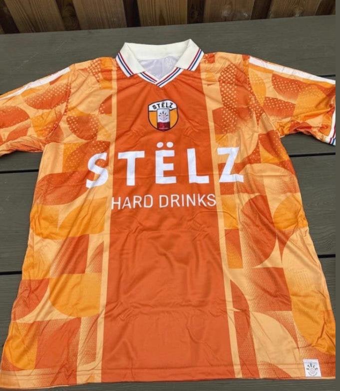 WK shirt Stëlz maat L/XL ORANJE, Maat XL, Ophalen of Verzenden, Nieuw, Shirt