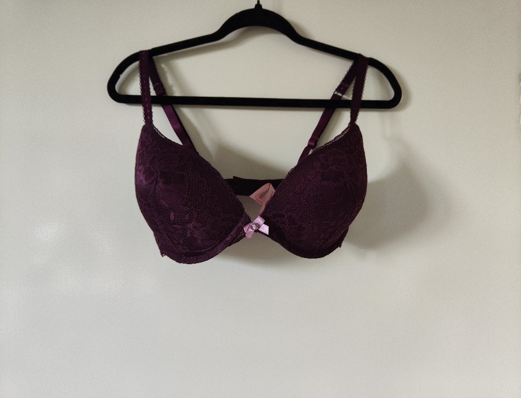 bh paars aubergine kant met vulling 75E Hunkemöller, Hunkemöller, Ophalen of Verzenden, Paars, BH