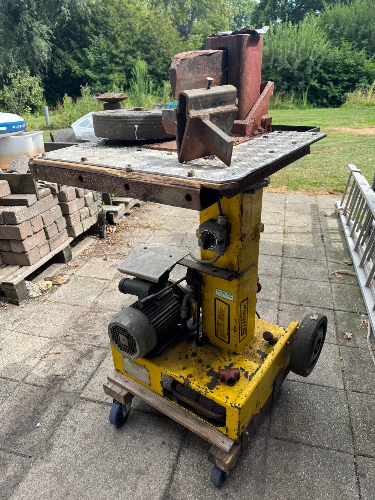 SHARK 100 E/V professionele hydraulische kloofmachine 10 ton, Ophalen, Gebruikt, Elektrisch, Staand