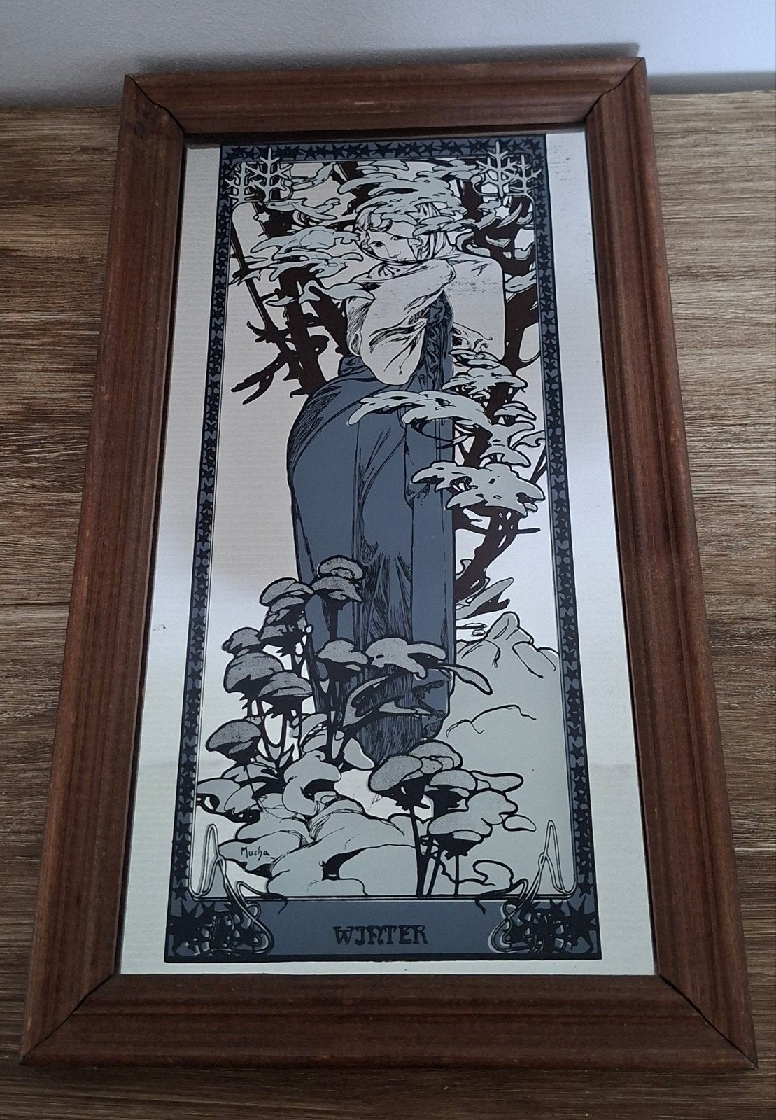 Spiegel Alphonse Mucha 'Winter' 24 x 42 cm in houten lijst, Ophalen of Verzenden, Rechthoekig, Minder dan 50 cm