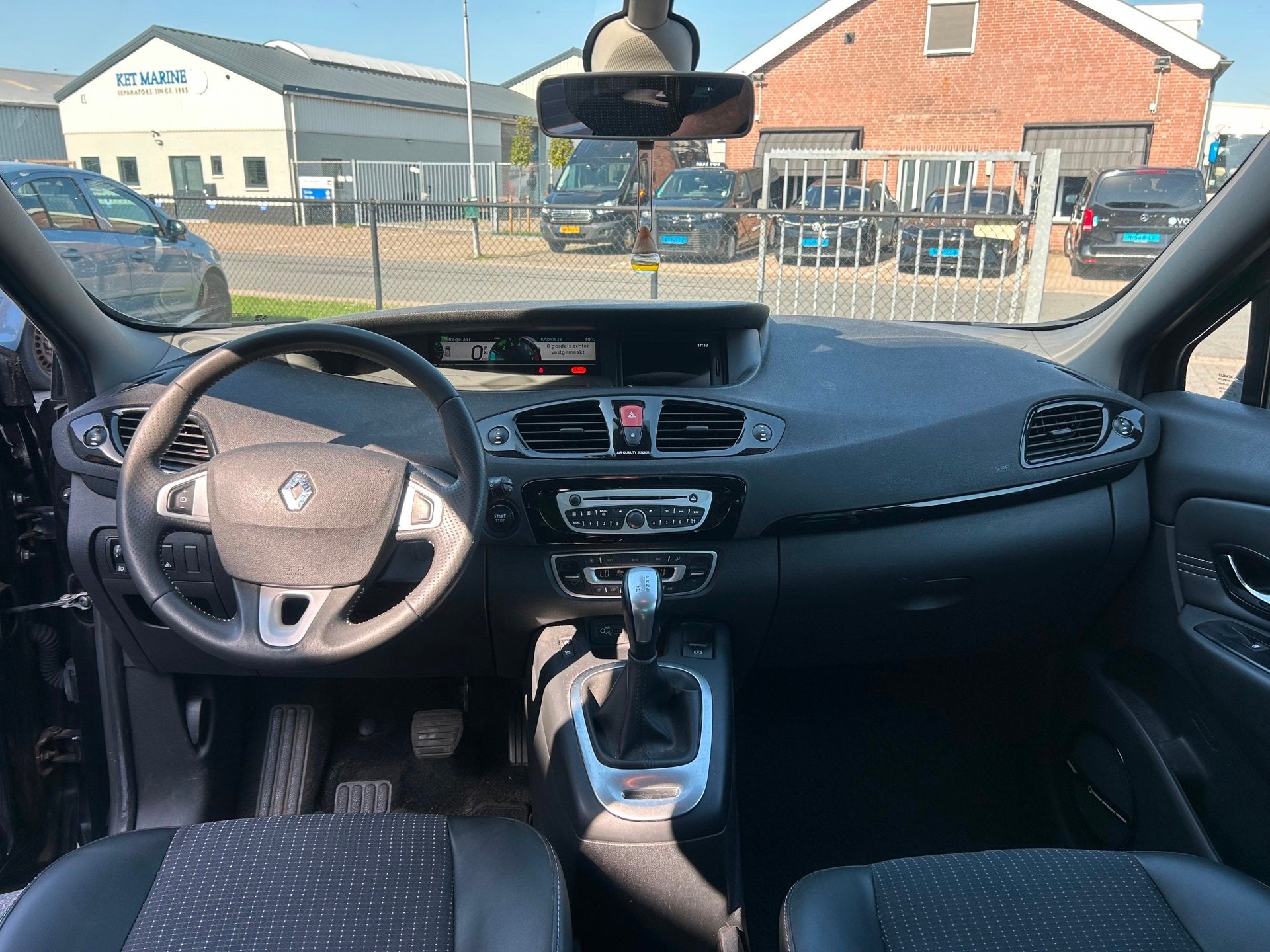 Renault Scénic 2.0 Bose | AUTOMAAT | NAVI | CRUISE |, Euro 5, Gebruikt, 4 cilinders, Leder en Stof
