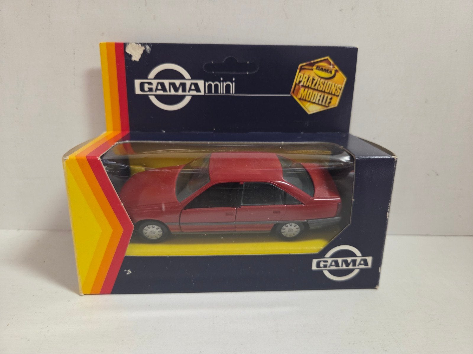 Gama Opel Vectra 1:43, Hobby en Vrije tijd, Modelauto's | 1:43, Auto, ., Ophalen of Verzenden, Zo goed als nieuw