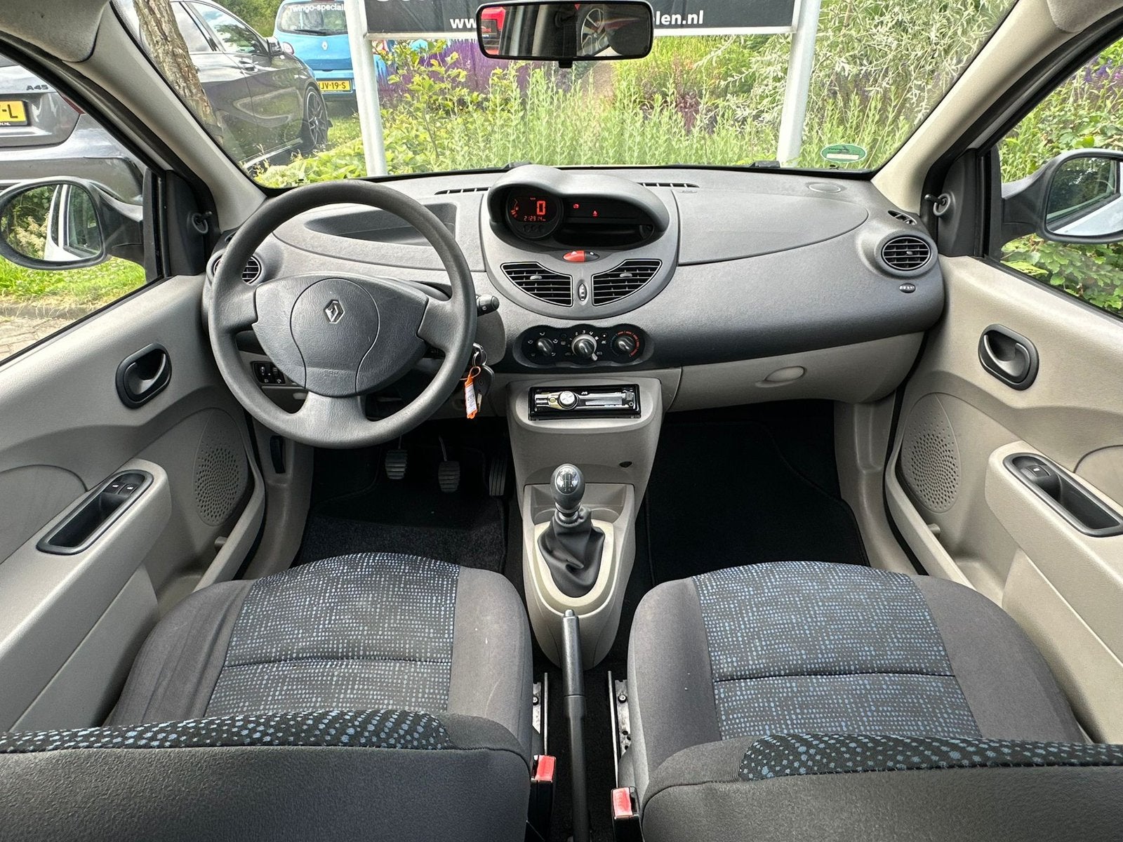 Renault Twingo 1.2 Authentique  Airco !! 2008✅, Voorwielaandrijving, 4 cilinders, Wit, Origineel Nederlands