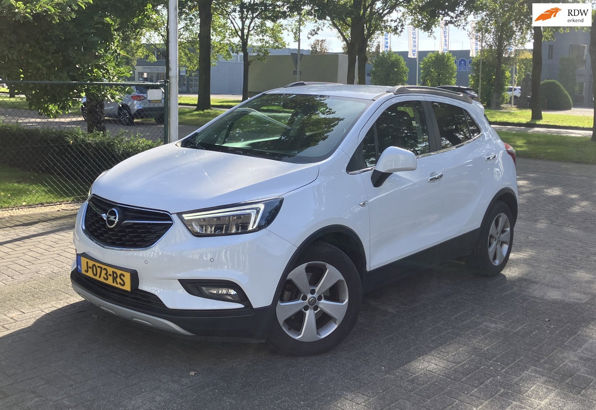 Opel Mokka X 1.4 Turbo Innovation, Auto's, Gebruikt, Euro 6, Leder en Stof, Wit
