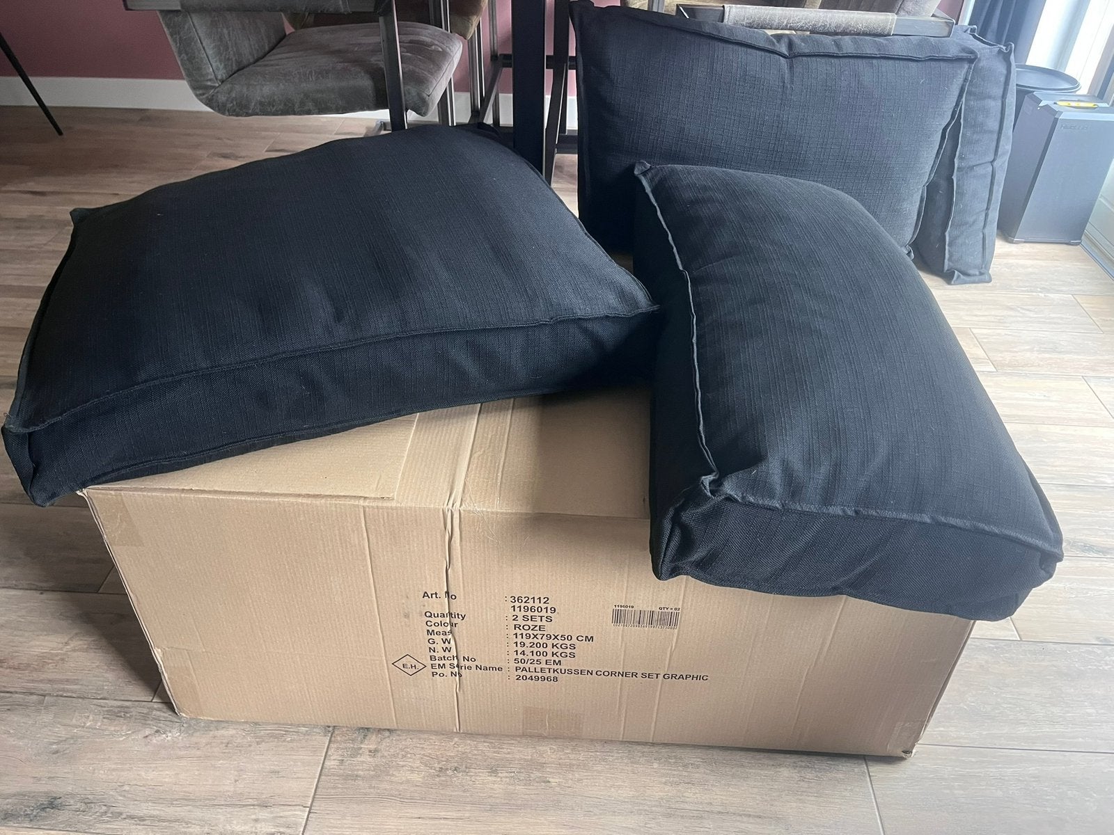Palletkussens hoekoostelling 2x, Ophalen, Zo goed als nieuw
