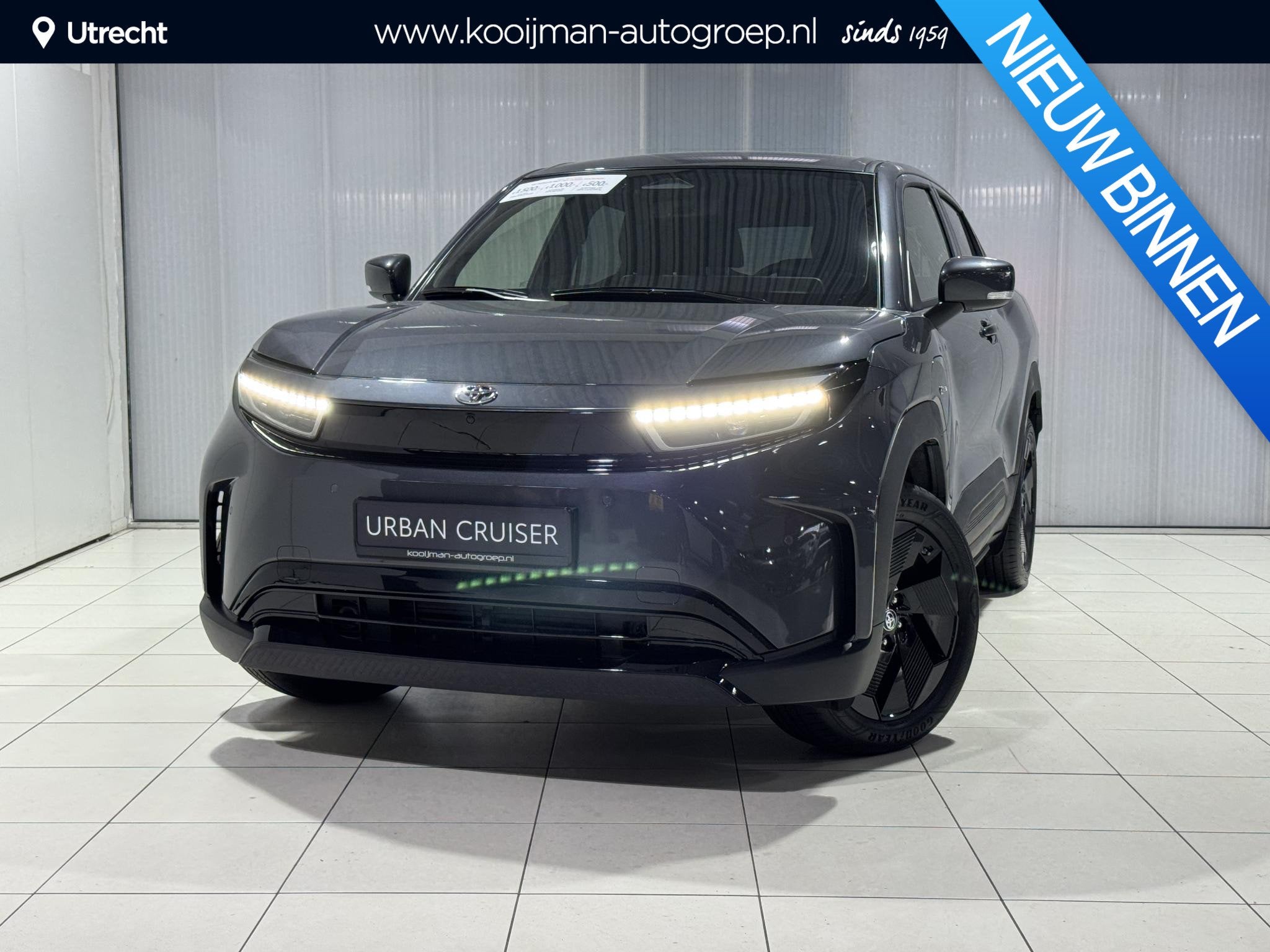 Toyota Urban Cruiser Dynamic 61 kWh € 3000 inruilpremie, S, Auto's, Stof, Automatische klimaatregeling, 360 min, Urban Cruiser