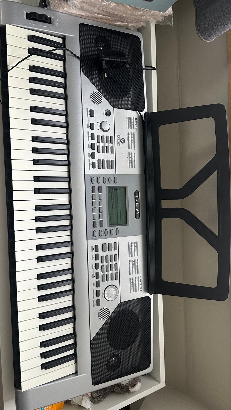 Fazley FKB-180 Keyboard, Muziek en Instrumenten, 61 toetsen, Zo goed als nieuw, Aanslaggevoelig, Ophalen