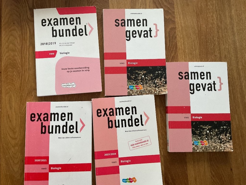 Biologie vwo examenbundel en samengevat, Ophalen of Verzenden, Zo goed als nieuw, VWO, Biologie