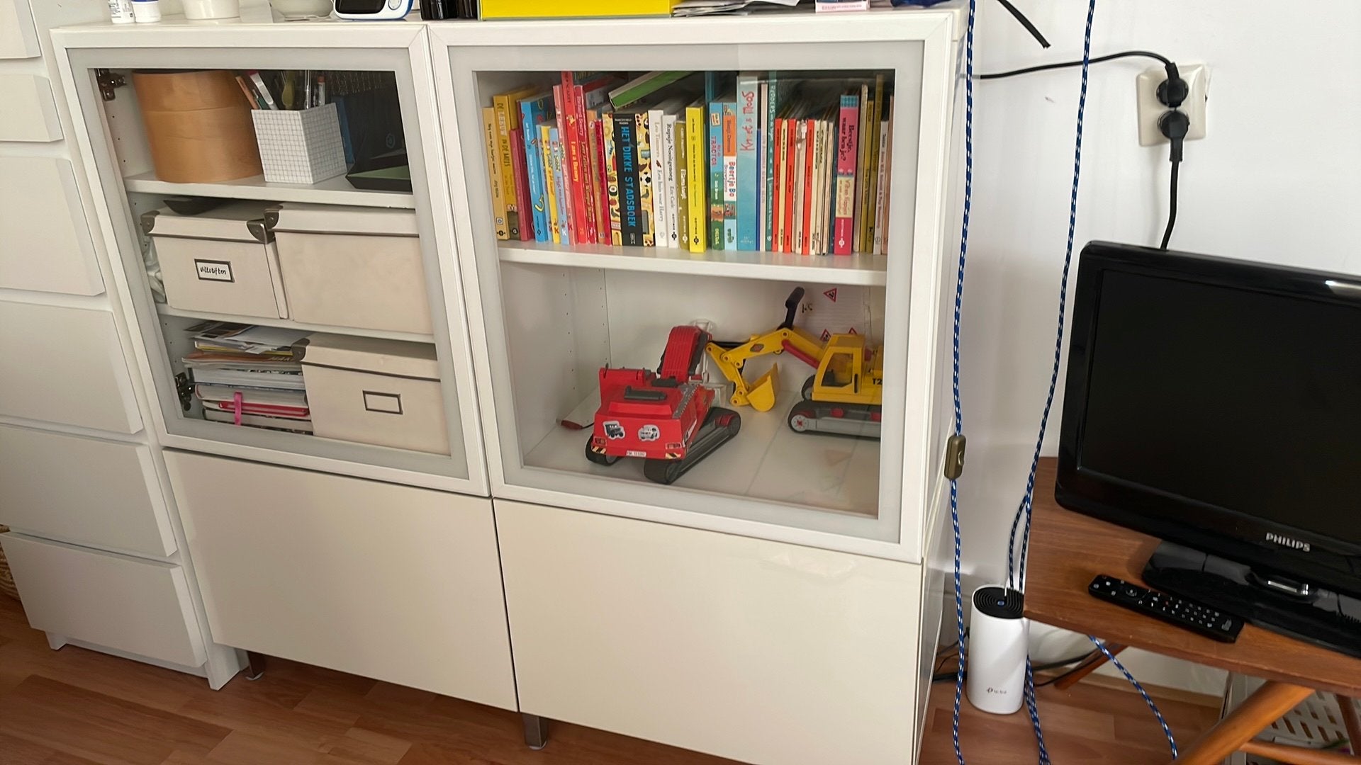 Witte vitrinekast hoogglans, Ophalen, Minder dan 150 cm, 150 tot 200 cm, 25 tot 50 cm