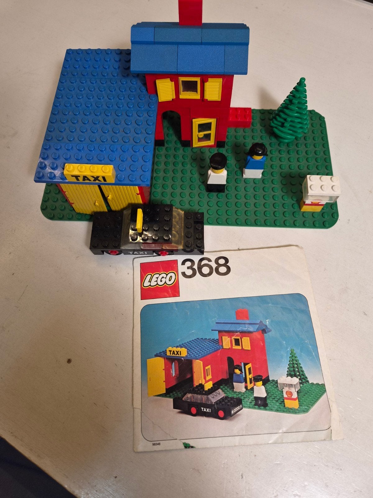 Vintage LEGO 368 Taxi Station met instructies, Gebruikt, Lego, Ophalen of Verzenden, Complete set