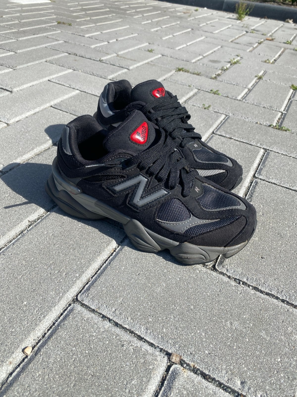 New Balance 9060 Zwarte Sneakers - Maat 37, Ophalen, Zo goed als nieuw, Zwart, Sneakers of Gympen