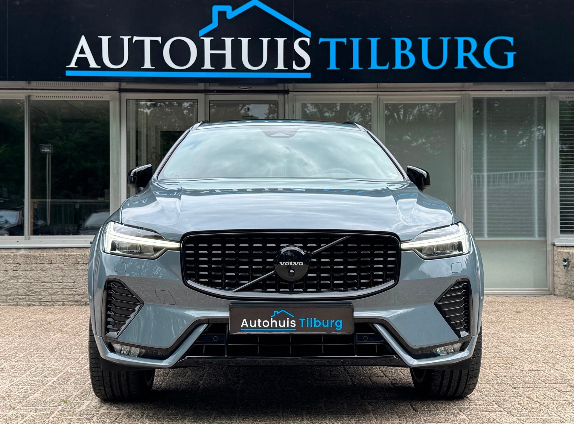 Volvo XC60 2.0 B5 R-Design Pano Google Massage 22 Inch, 4 cilinders, 1969 cc, Bedrijf, XC60