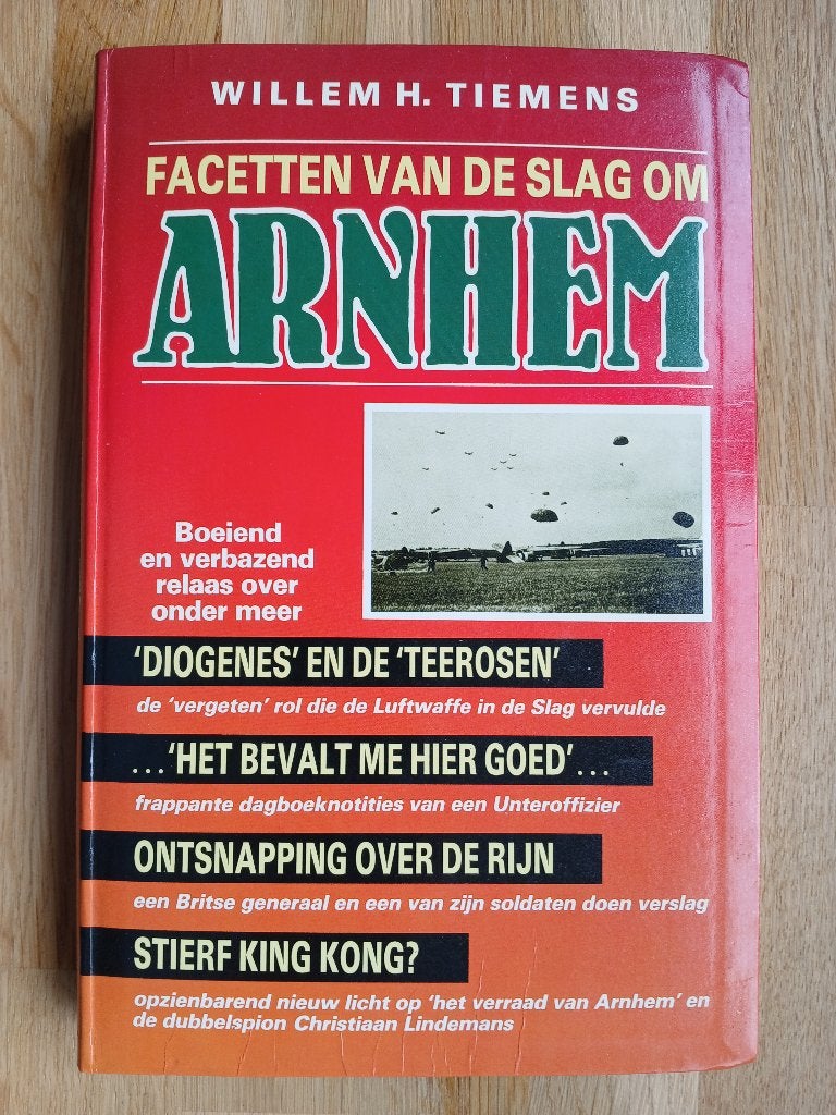 FACETTEN VAN DE SLAG OM ARNHEM, Tweede Wereldoorlog, Ophalen of Verzenden, Zo goed als nieuw, Landmacht