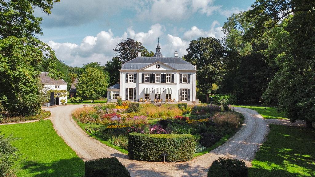 hotelkamer voor 4 nachten tijdens de vierdaagse, Huizen en Kamers, Kamers te huur, 35 tot 50 m², Nijmegen