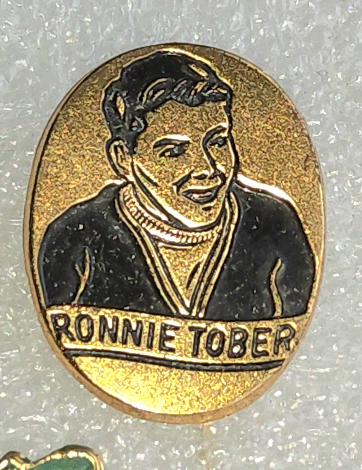 Vintage Ronnie Tober Speldje, Ophalen of Verzenden, Gebruikt, Overige onderwerpen, Speldje of Pin