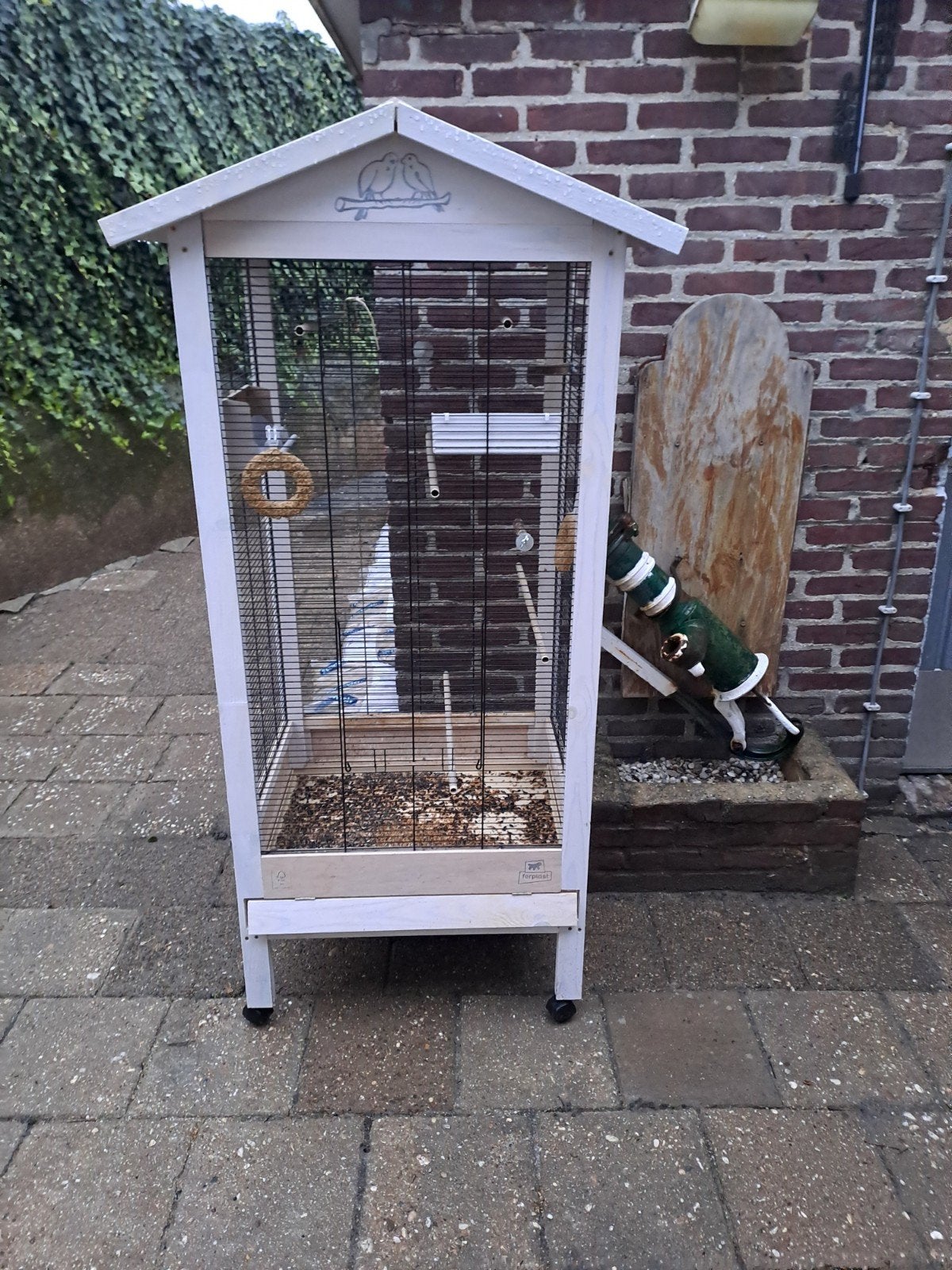 mooie grote kooi voor en buiten nieuw prijs 35 vaste prijs, Ophalen, Zo goed als nieuw, Metaal, Vogelkooi
