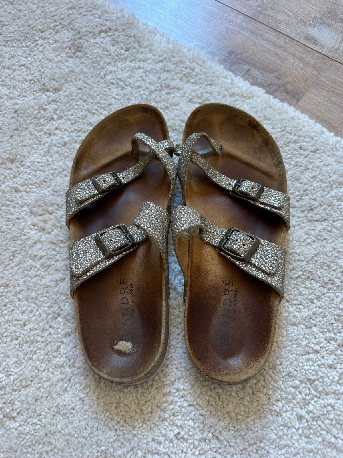 André Slippers met glitter - Maat 41, Ophalen of Verzenden, Gedragen, Overige kleuren, Slippers