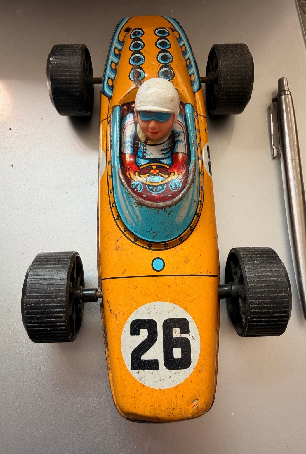Vintage Blikken Race Auto - Nummer 26 - 18,5 cm, Ophalen of Verzenden, Gebruikt