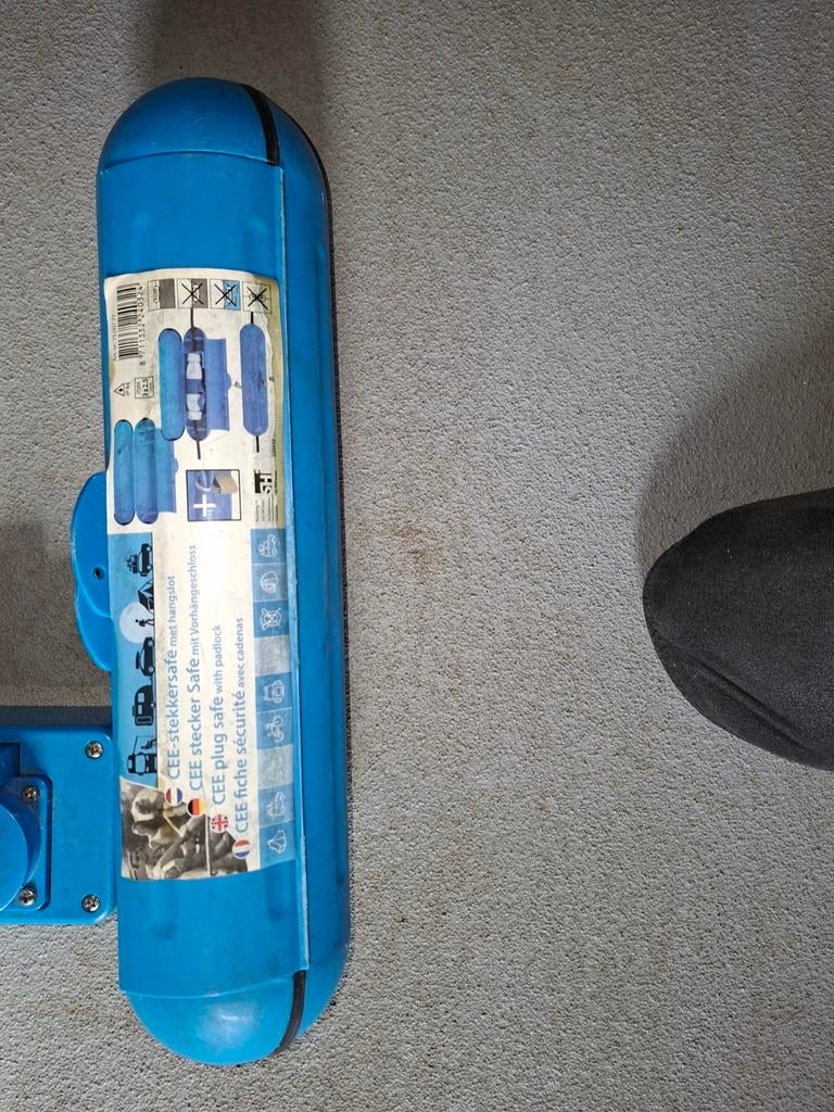 Safebox vooe cee stekker, Ophalen