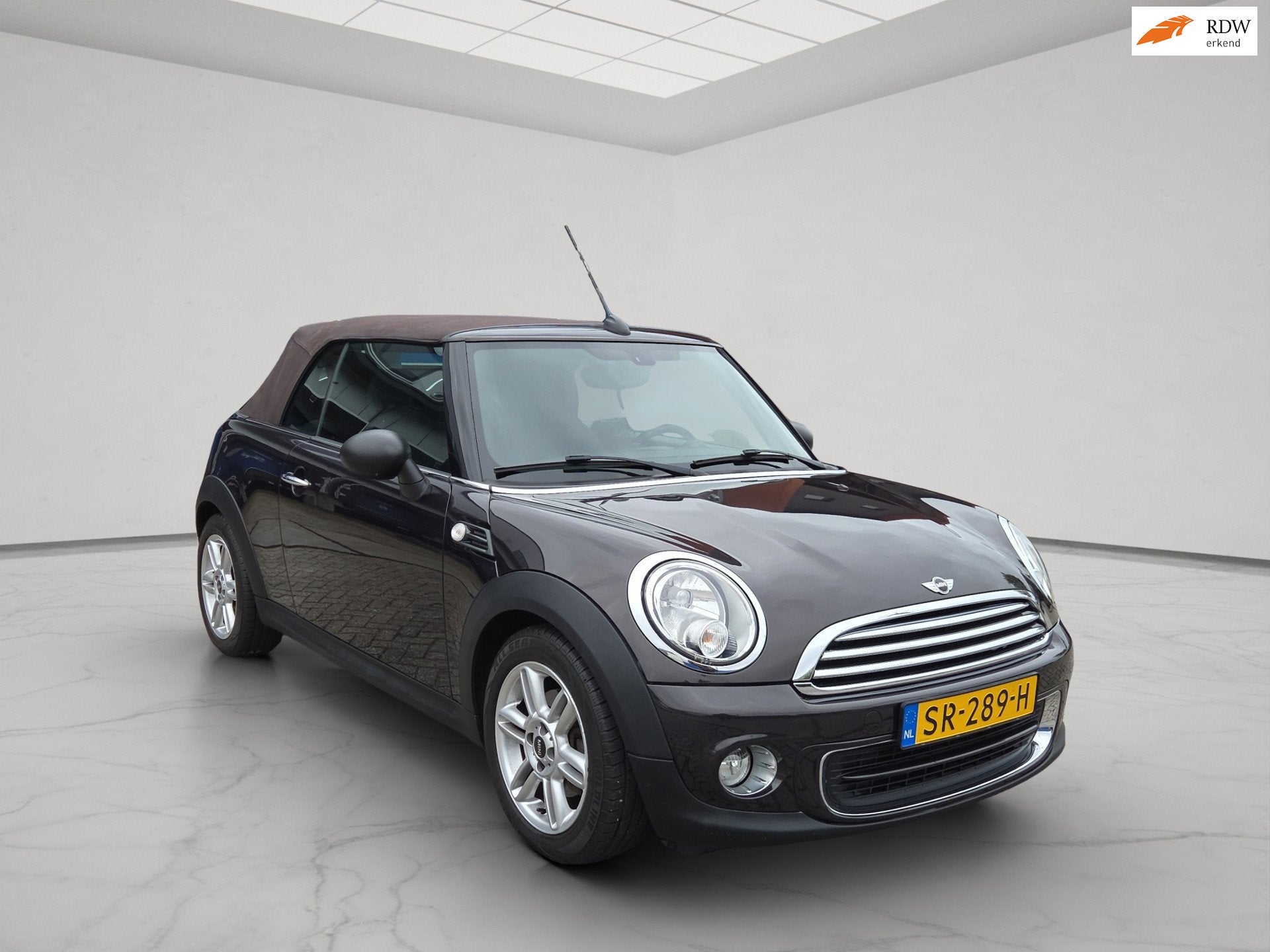 Mini Cabrio 1.6 One Chili, Voorwielaandrijving, Gebruikt, 4 cilinders, 4 stoelen
