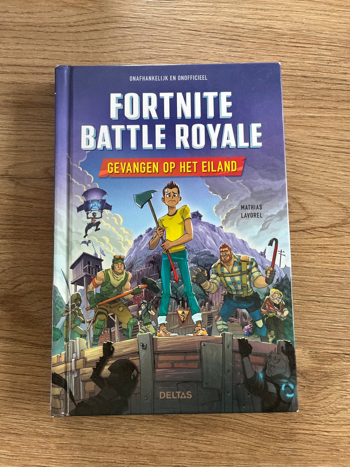 Fortnite Battle Royale: Gevangen op het Eiland - Mathias Lav, Ophalen of Verzenden, Gelezen, Fictie