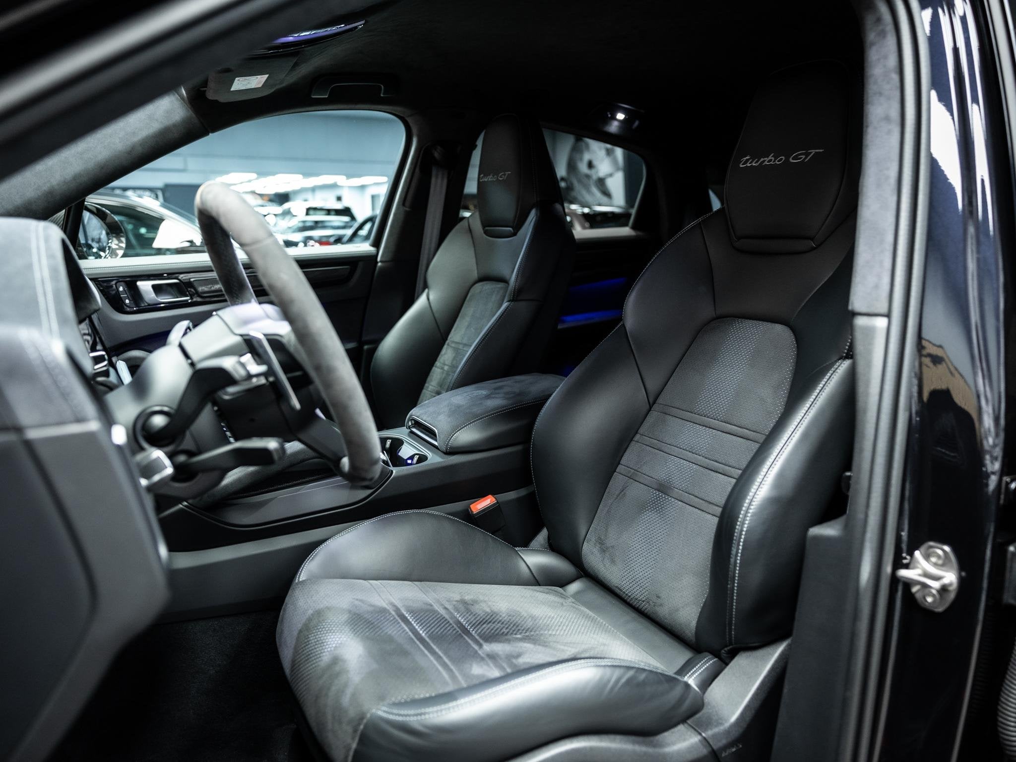 Porsche Cayenne Coupé 4.0 Turbo GT Vol uitgevoerde Cayenne, Auto's, Porsche, Automaat, Cayenne, Gebruikt, 4 stoelen