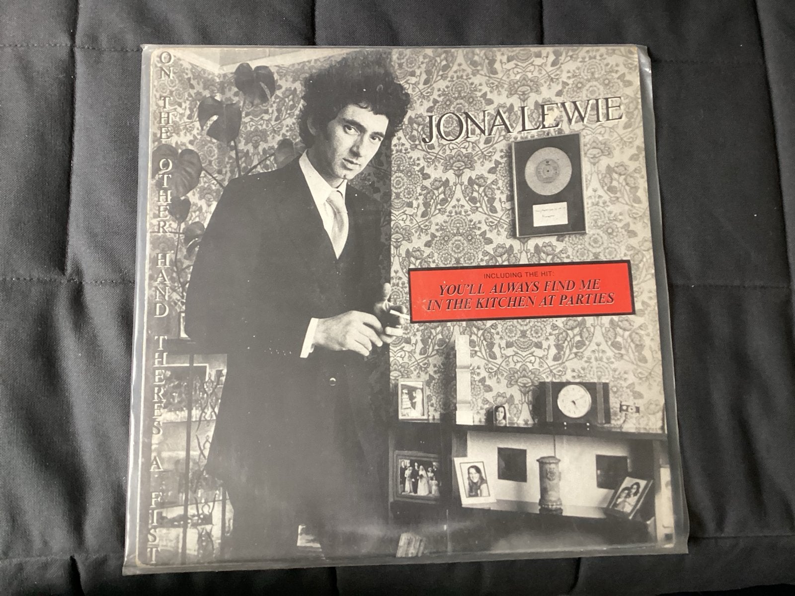 Jona Lewie - On The Other Hand There's A Fist LP (1980), LP, Gebruikt, Ophalen of Verzenden, 12 inch
