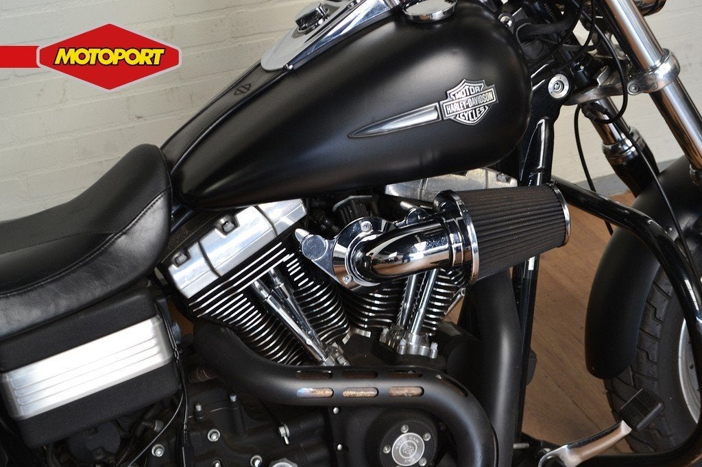 Harley-Davidson FAT BOB (bj 2010), Motoren, Motoren | Harley-Davidson, Laan van Vredenoord 33
2289 DA  Rijswijk, Bedrijf, Toermotor