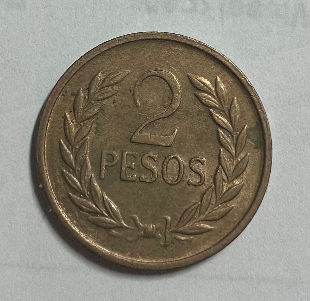 2 pesos Colombia 1977, Ophalen of Verzenden, Zuid-Amerika