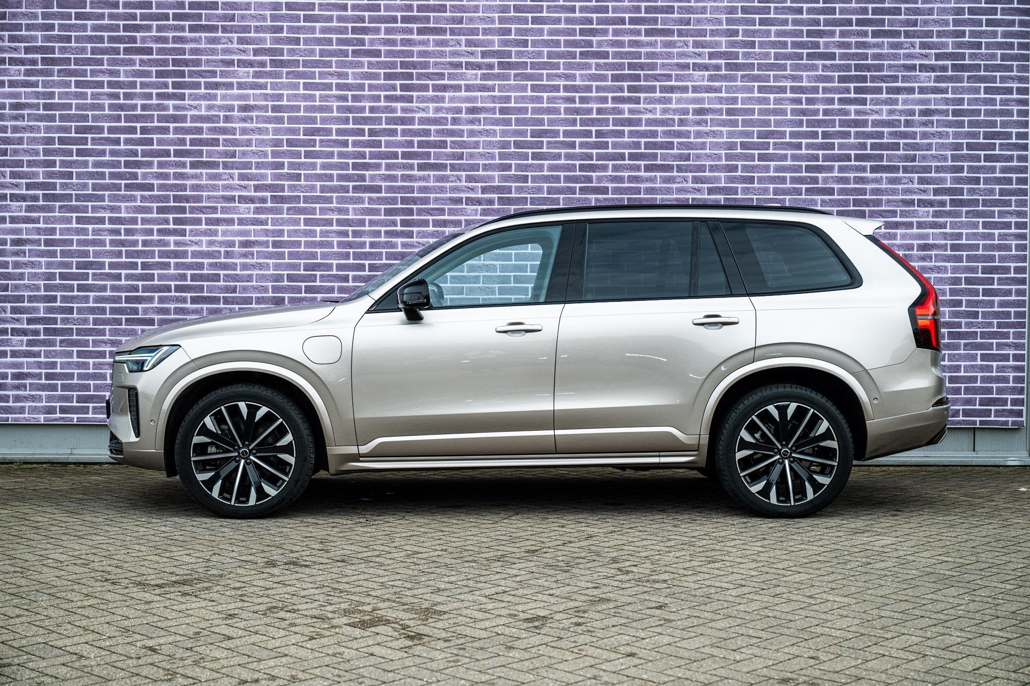 Volvo XC90 2.0 T8 Plug-in Hybrid AWD Ultra Dark | PHEV | Tre, 12 maanden, Gebruikt, Euro 6, 4 cilinders