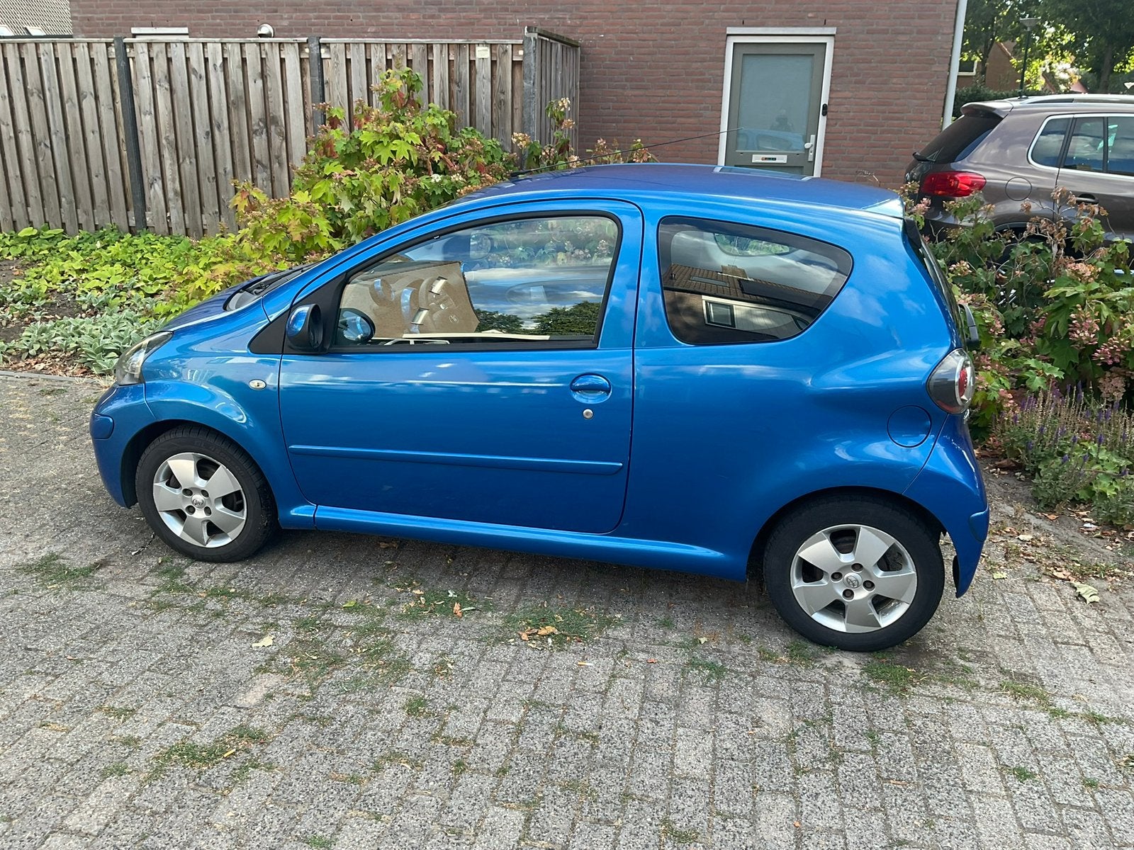 Toyota Aygo 1.0 12V Vvt-i 3DRS MMT 2009 Blauw, Auto's, Voorwielaandrijving, 68 pk, Origineel Nederlands, Handgeschakeld